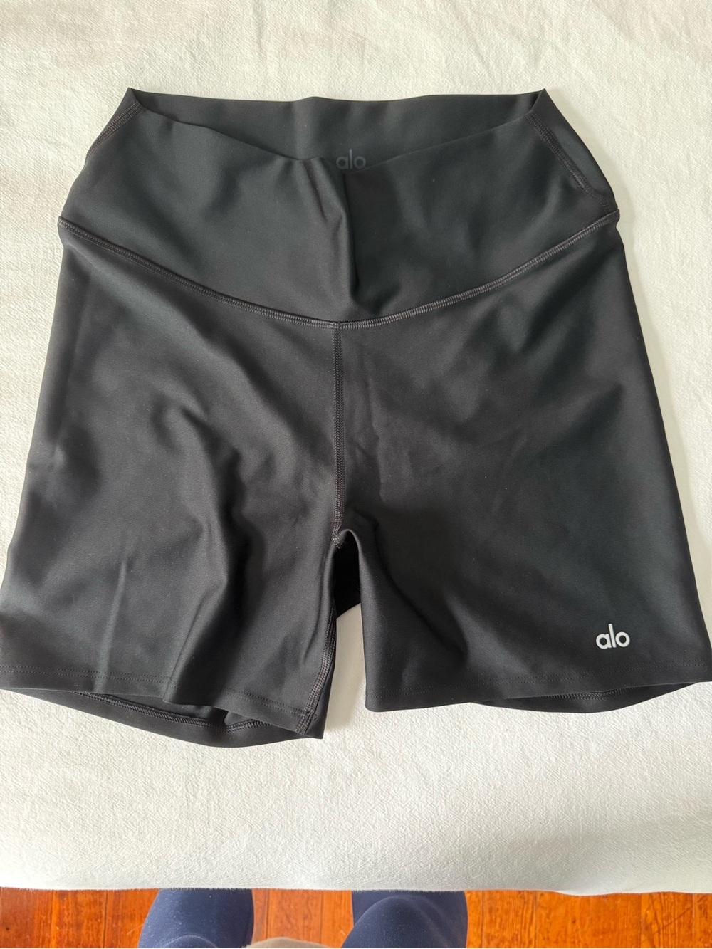 Alo 5” airlift energy shorts